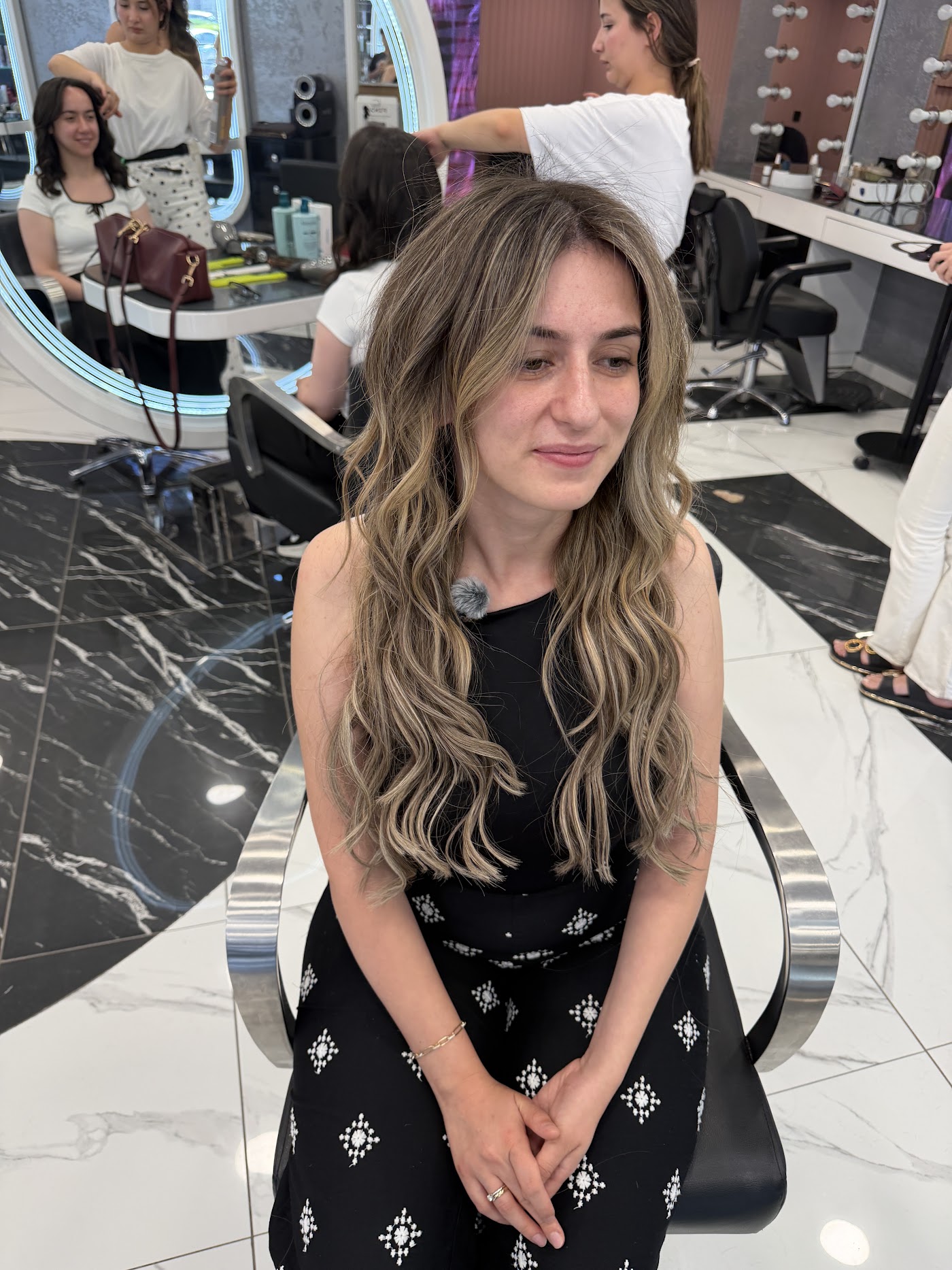 Ünsal Özkan Kuaför — balayage sonrası doğal geçişli uzun saç